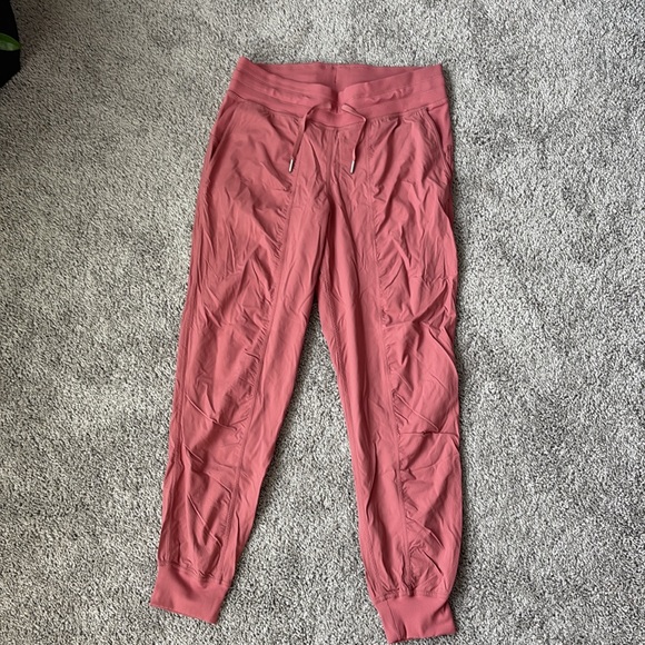 Lululemon joggers - Picture 5 of 6